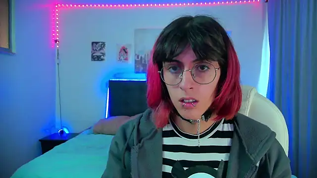 goth minerva online show from February 2026 01:38:02 PM