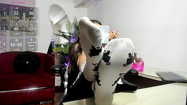 Snapshot of Laila_Angels chatting on September 2025 11:43:01 AM Laila Angels online show from September 2025 11:43:01 AM