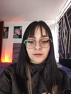 Snapshot of KARINNA__RAVEN chatting on June 2026 09:37:01 PM KARINNA RAVEN online show from June 2026 09:37:01 PM