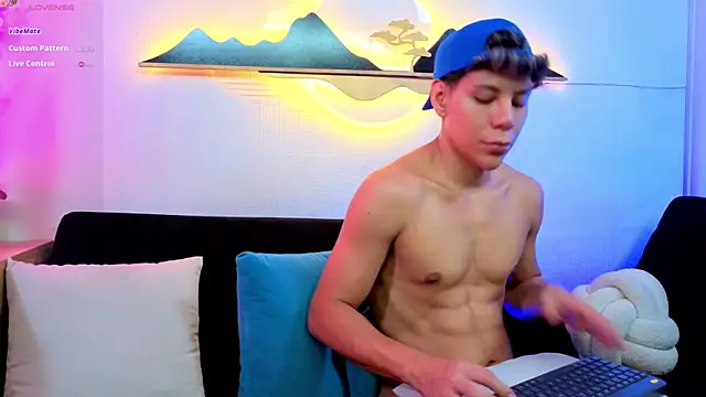 Almiboys online show from January 2026 10:37:01 PM