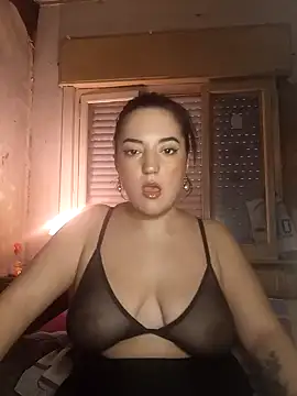 Snapshot of myla_rommer1 chatting on March 2025 10:04:02 PM myla rommer1 online show from March 2025 10:04:02 PM