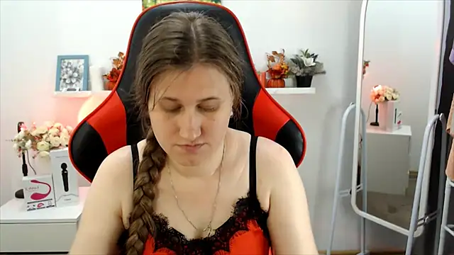 Snapshot of Lucky_Lana chatting on June 2026 03:22:02 AM Lucky Lana online show from June 2026 03:22:02 AM