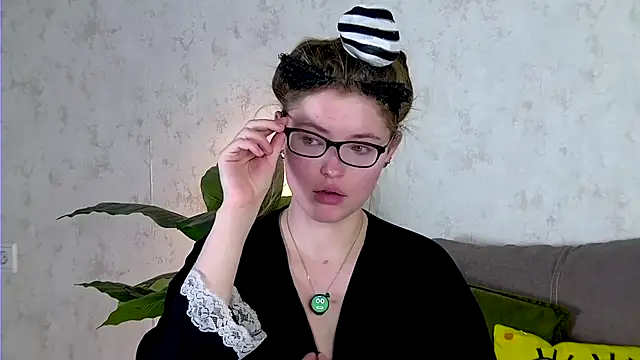 Snapshot of AshleyD_ chatting on October 2025 03:20:01 AM AshleyD online show from October 2025 03:20:01 AM