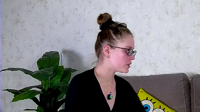 Snapshot of AshleyD_ chatting on October 2025 02:56:01 AM AshleyD online show from October 2025 02:56:01 AM