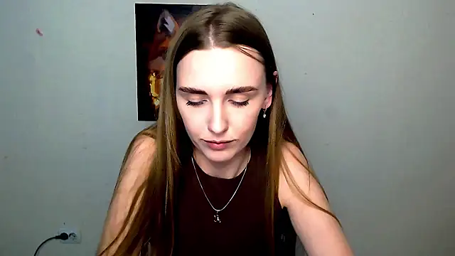 Snapshot of Doll_Angelina chatting on June 2026 06:52:02 AM Doll Angelina online show from June 2026 06:52:02 AM