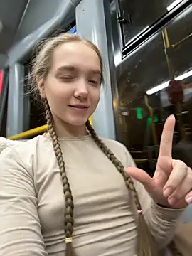 bambi lu online show from November 2025 05:35:01 PM