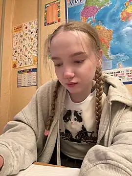 bambi lu online show from March 2026 04:22:01 PM