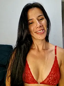 suzy20252 online show from November 2025 12:20:01 PM