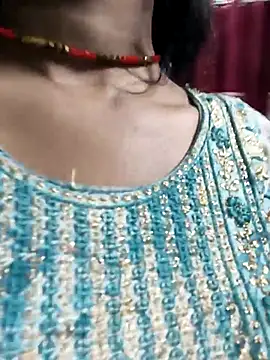 Eshwari Chopra online show from November 2025 03:48:01 AM