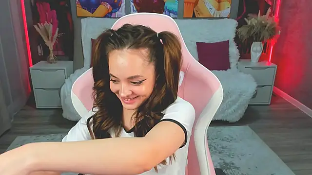 MelanieAlves online show from February 2026 06:33:02 PM