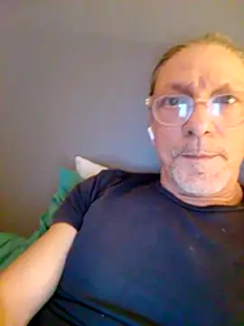 Snapshot of Deddyitalia3p chatting on November 2025 07:57:01 PM Deddyitalia3p online show from November 2025 07:57:01 PM