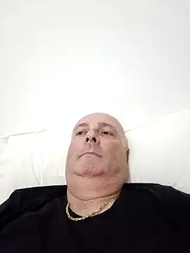 Alexis Bull online show from September 2025 11:01:02 AM