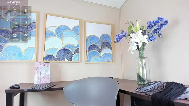 andrea xoe  online show from November 2025 05:06:01 PM