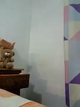 Saraslow online show from October 2025 06:41:02 PM