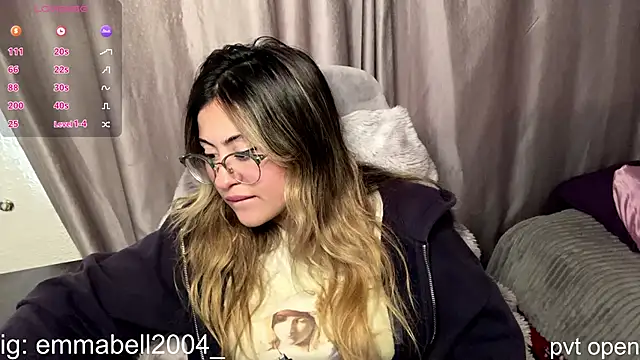 emma  bell  online show from December 2025 09:19:02 PM