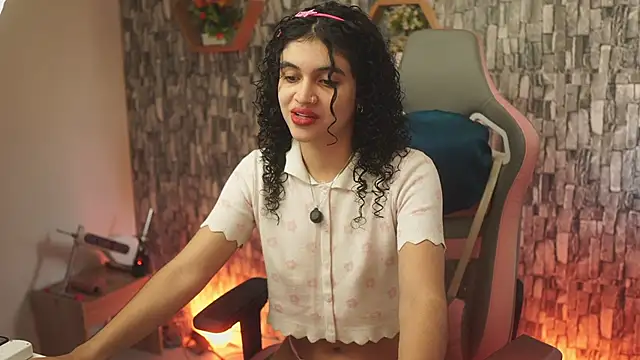 bonniie 98  online show from May 2026 07:31:01 PM