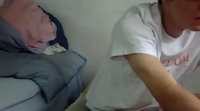 Snapshot of santihot089 chatting on March 2025 09:21:01 PM santihot089 online show from March 2025 09:21:01 PM