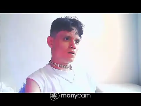 Snapshot of santihot089 chatting on November 2025 07:05:01 PM santihot089 online show from November 2025 07:05:01 PM