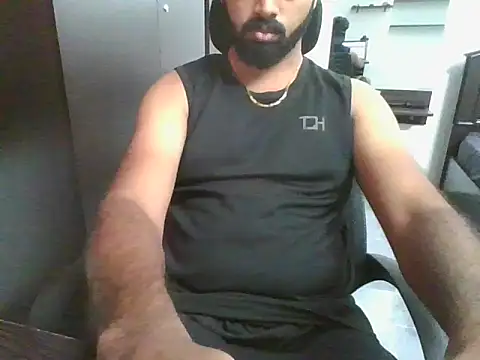 lovelyakash69 online show from December 2025 06:31:01 AM