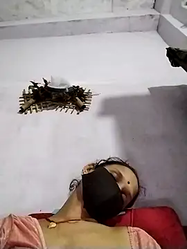 Snapshot of Soniy-Maax chatting on September 2025 04:40:02 PM Soniy-Maax online show from September 2025 04:40:02 PM