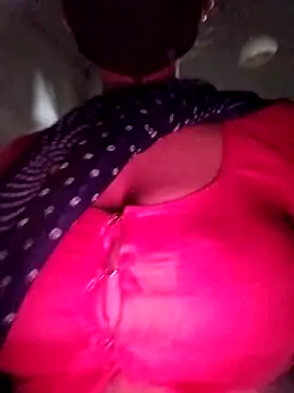 Snapshot of Soniy-Maax chatting on September 2025 01:00:01 AM Soniy-Maax online show from September 2025 01:00:01 AM