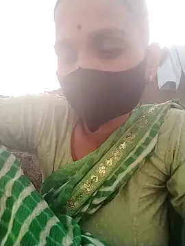 Snapshot of Soniy-Maax chatting on February 2026 10:25:01 AM Soniy-Maax online show from February 2026 10:25:01 AM