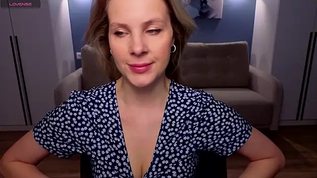 Snapshot of MelanieBennett chatting on April 2026 06:02:01 AM MelanieBennett online show from April 2026 06:02:01 AM