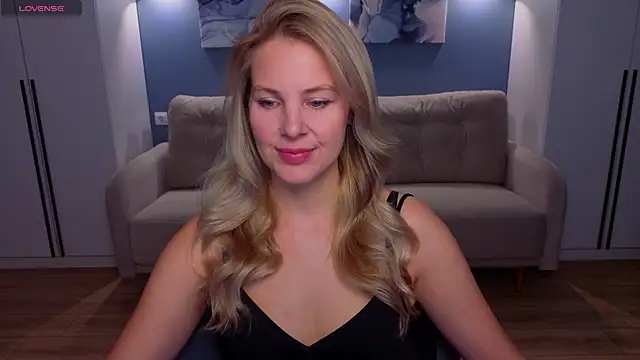 Snapshot of MelanieBennett chatting on May 2026 06:20:02 AM MelanieBennett online show from May 2026 06:20:02 AM