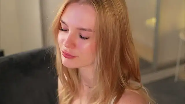 Snapshot of Cyberheart_ chatting on November 2025 04:51:02 PM Cyberheart online show from November 2025 04:51:02 PM