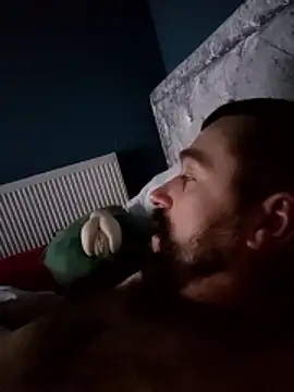 lucka1234 online show from April 2026 10:11:02 PM