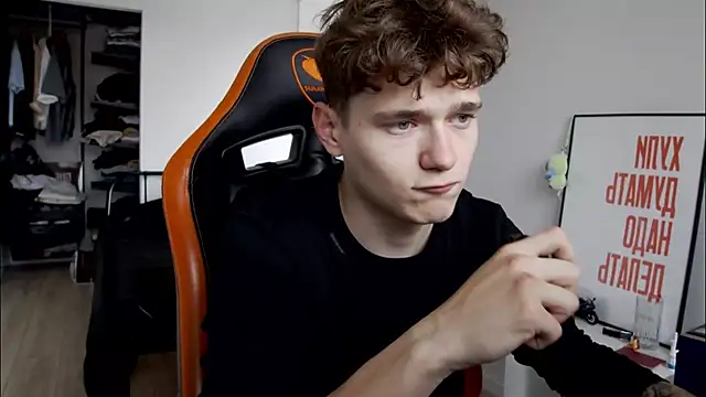 DanyDavis online show from October 2025 11:30:01 AM