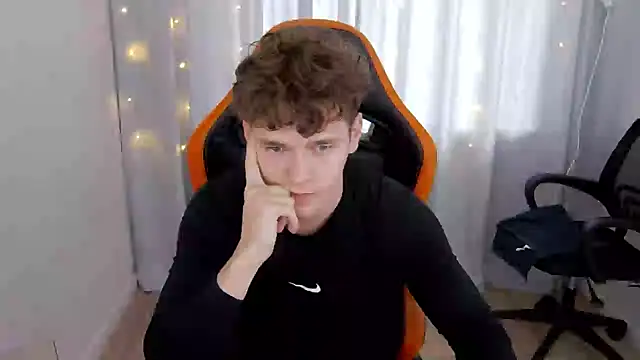 DanyDavis online show from April 2026 08:52:02 AM