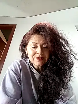 lunadicty online show from November 2025 11:37:02 PM