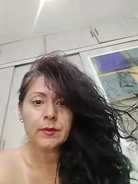Snapshot of lunadicty chatting on May 2026 12:29:02 AM lunadicty online show from May 2026 12:29:02 AM