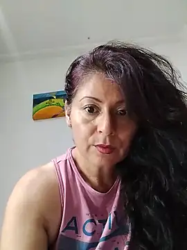 Snapshot of lunadicty chatting on June 2026 05:34:02 PM lunadicty online show from June 2026 05:34:02 PM