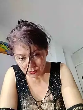 Snapshot of lunadicty chatting on July 2026 12:32:02 AM lunadicty online show from July 2026 12:32:02 AM