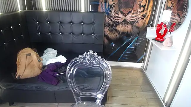 Cerecitaa02  online show from November 2025 02:56:01 PM