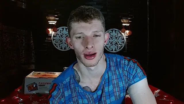 Snapshot of andrewxbi chatting on December 2025 03:30:02 PM andrewxbi online show from December 2025 03:30:02 PM