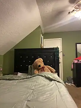 bankruptbabe online show from March 2025 08:15:01 AM