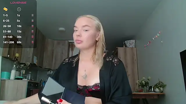 Snapshot of Eva___forever chatting on July 2026 05:01:01 AM Eva forever online show from July 2026 05:01:01 AM