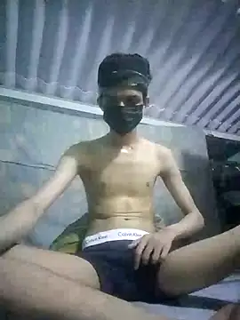 HannanKhan25 online show from October 2025 07:43:01 PM