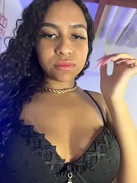 Snapshot of camillaCat chatting on September 2025 02:34:02 AM camillaCat online show from September 2025 02:34:02 AM