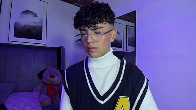 Niick Twink online show from September 2025 08:02:01 PM