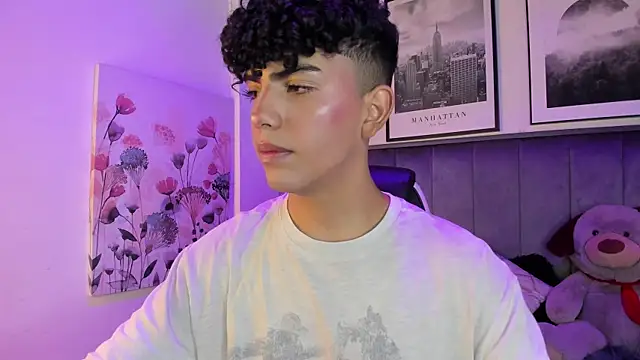 Niick Twink online show from October 2025 07:25:02 PM