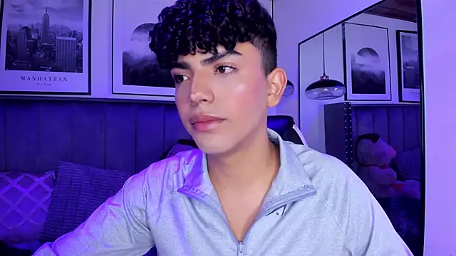 Niick Twink online show from October 2025 07:58:01 PM