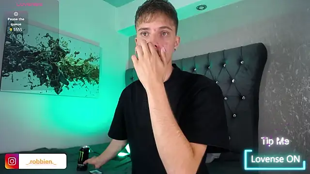 Robbin Blaze online show from March 2026 05:22:01 AM