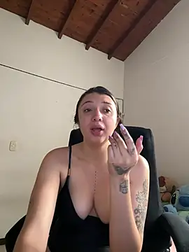 Snapshot of Mia__Gray chatting on May 2026 05:32:01 PM Mia Gray online show from May 2026 05:32:01 PM