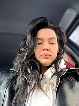 MeekyRich online show from March 2026 02:13:01 AM