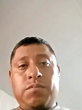 luuiss12 online show from September 2025 05:16:02 PM