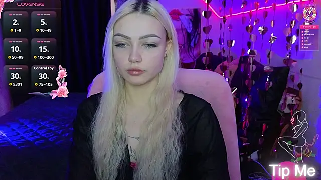 LinaLirian online show from February 2026 10:11:02 AM